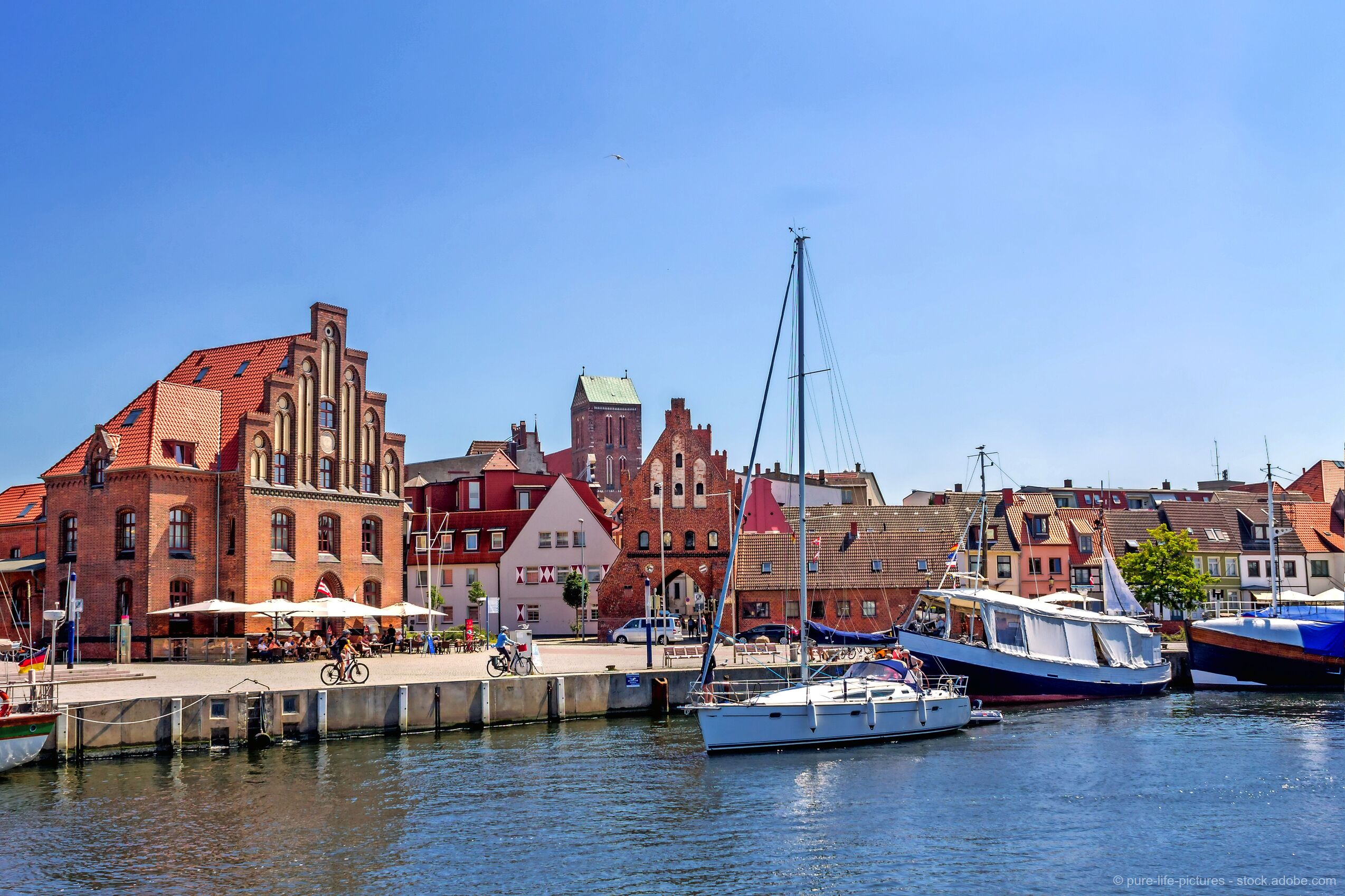 Schwerin - Stadt der sieben Seen