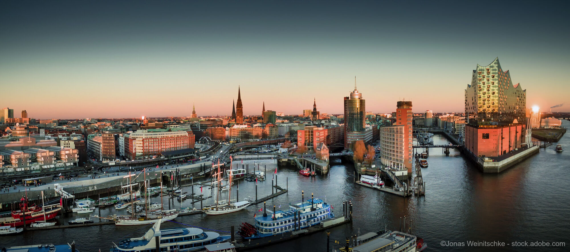 New Year's Kickoff at the Elbphilharmonie