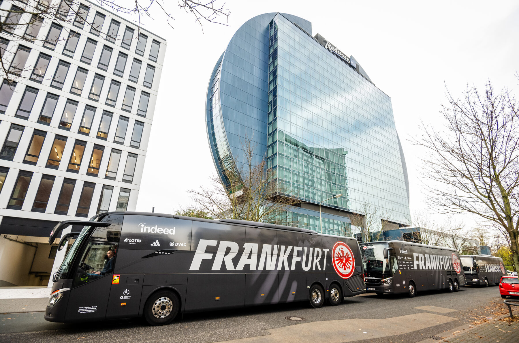 Mannschaftsbusse von BOHR für den Bundesliga-Einsatz – Eintracht Frankfurt