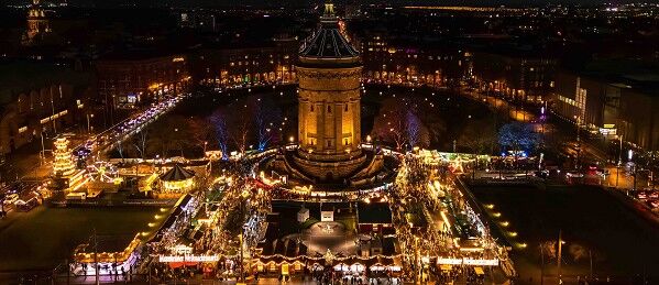 Mannheim - Vorweihnachtszeit rund um den Wasserturm