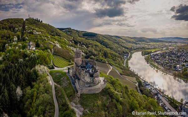 Daun - Eifel - Rundwanderweg - Meerfelder Maar & Bernkastel-Kues