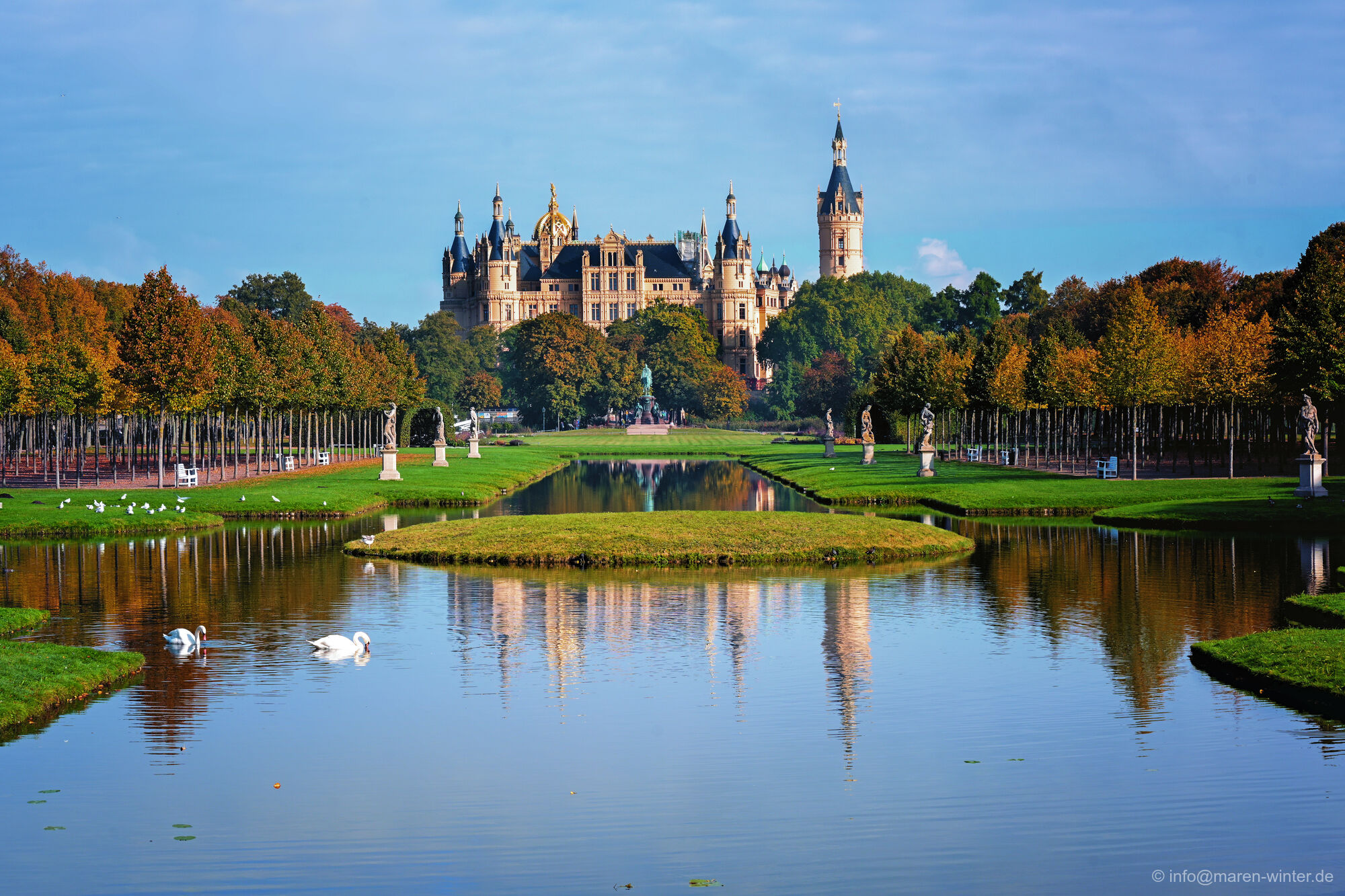 Schwerin - Stadt der sieben Seen