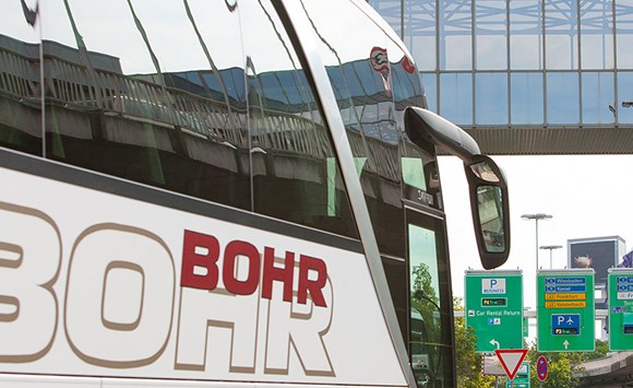 BOHR-Bus Frankfurter Flughafen Transfer