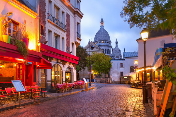 Auf kleinen Straßen nach Paris