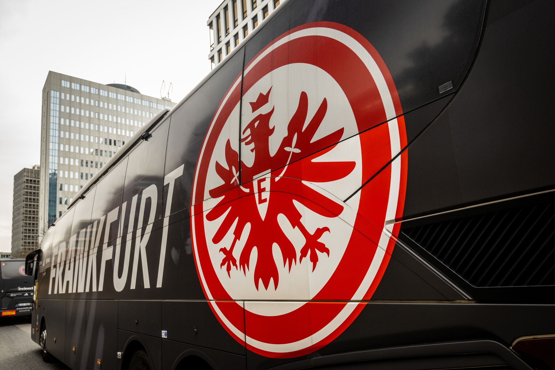 BOHR Mannschaftsbusse für Bundesliga-Teams wie Eintracht Frankfurt