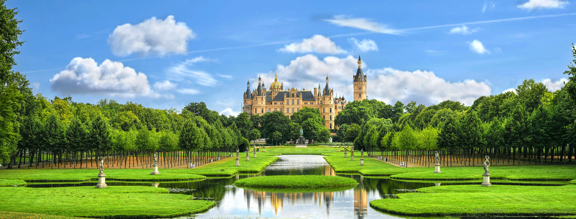Schwerin - Stadt der sieben Seen