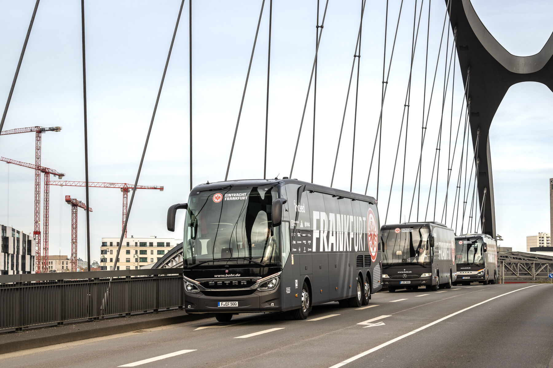 Premium-Mannschaftsbus von BOHR für Bundesliga-Teams wie Eintracht Frankfurt
